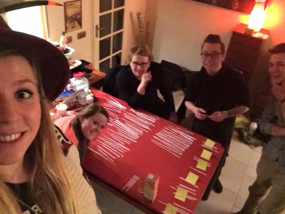 IntroAlmere's tweet image. We zijn er uit! De bekendmaking van de medewerkers voor #IntroAlmere is 17 maart in S.P.A. De Dromedaris bij @Endzjin