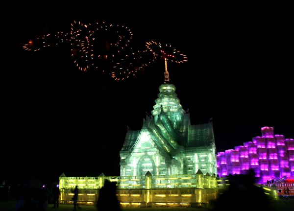 Harbin Ice Festival tweet media