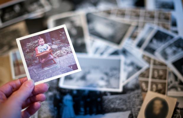 goodhousemag's tweet image. 8 Rules for Ditching Sentimental Clutter bit.ly/1NovgS2