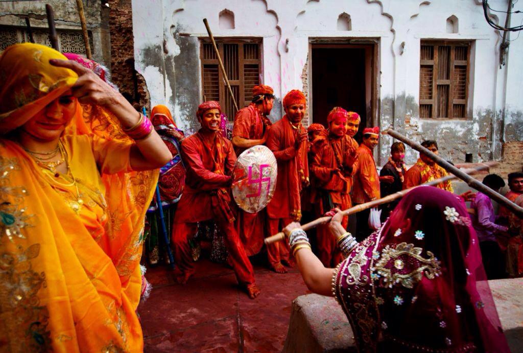 #HappyHoli!

Check out these stunning photos of #LathmarHoli goo.gl/rtbmSL #HoliHai #WhatsUpGreaterNoida