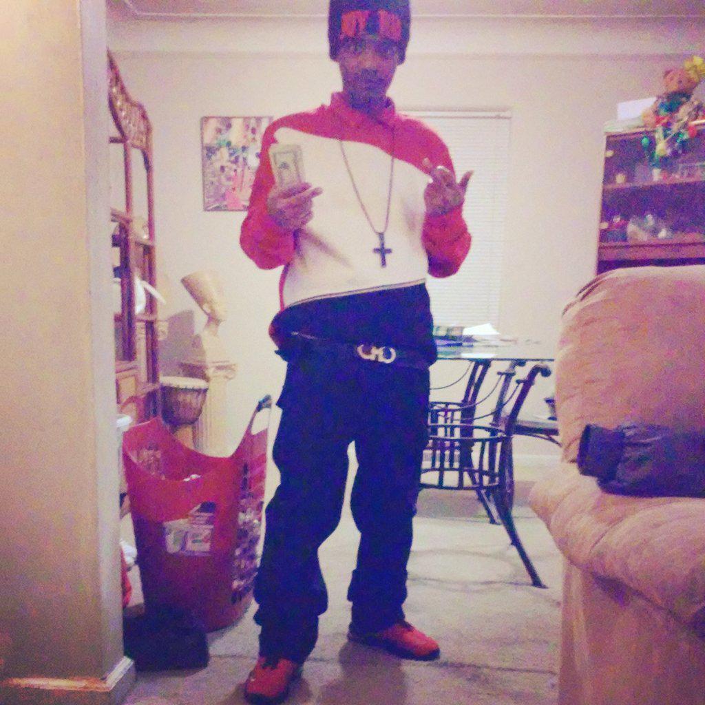 DatNiggaDriveBy's tweet image. 