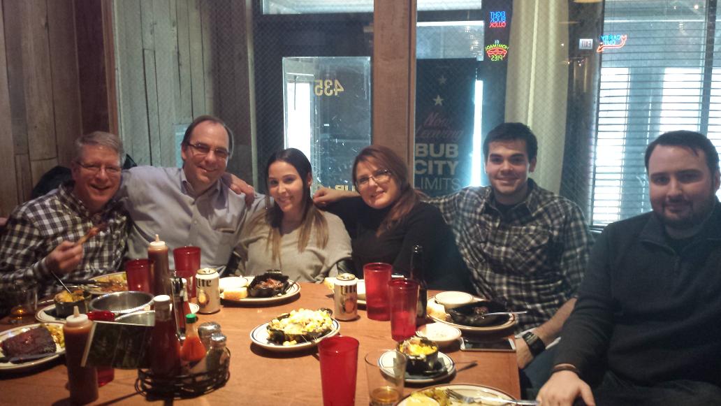 jflater1's tweet photo. Team lunch at Bub Chicago. Awsome! http://t.co/gBIsJvTU86