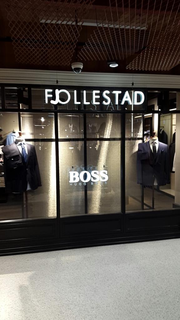 Olemaripus's tweet photo. Etter å ha sett @ErikFollestad i aksjon mot @Friskasker har Follestad valgt å skifte navn #lengeleveFjollestad http://t.co/NHSip1hSRa