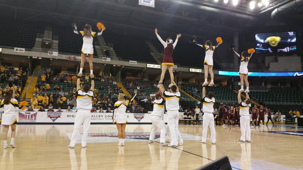 tayloreldridge's tweet photo. Wichita State cheerleaders have adopted the only Loyola cheerleader to make the trip. That is unity right there. http://t.co/TX0V22pUkD