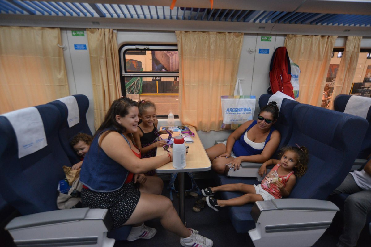 #TrenesxMásInclusión se logra con las acciones conjuntas entre <a href="/PrensaInterior/">Настасья Фомина</a> <a href="/MDSNacion/">Ministerio de Desarrollo Social de la Nación</a> <a href="/minturprensa/">Min. Turismo Arg</a> y <a href="/ansesgob/">ANSES</a>