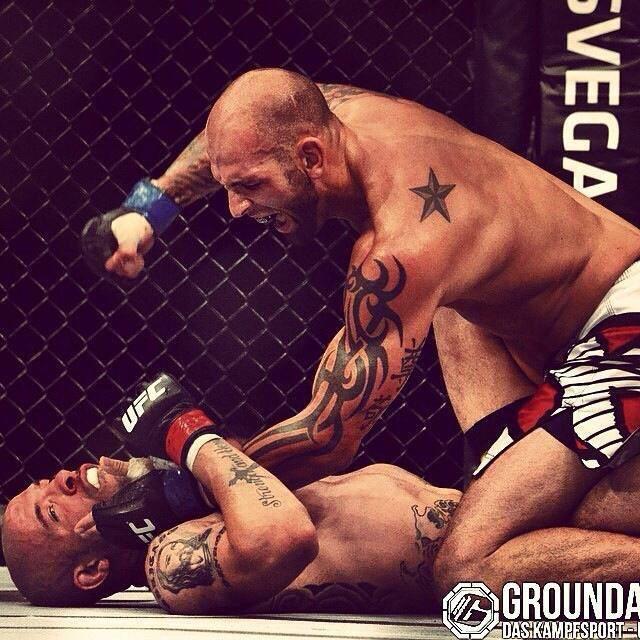 Sullivan_UFC's tweet photo. #UFC #UfcFightNight #NJ #UFCFN #FollowMe here and at my Facebook Fan page: https://t.co/6MIu2jP2MK http://t.co/L07q3DLV1u