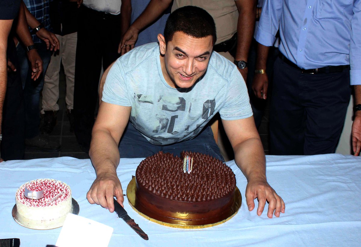 ABPNews's tweet photo. IN PHOTOS: 
HALF-CENTURY: @aamir_khan celebrates 50th birthday

http://t.co/UKOwLZraUY http://t.co/G30YqaZZlS