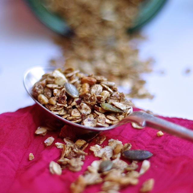 elanakaushal's tweet photo. granola http://t.co/PumiwDsA0J