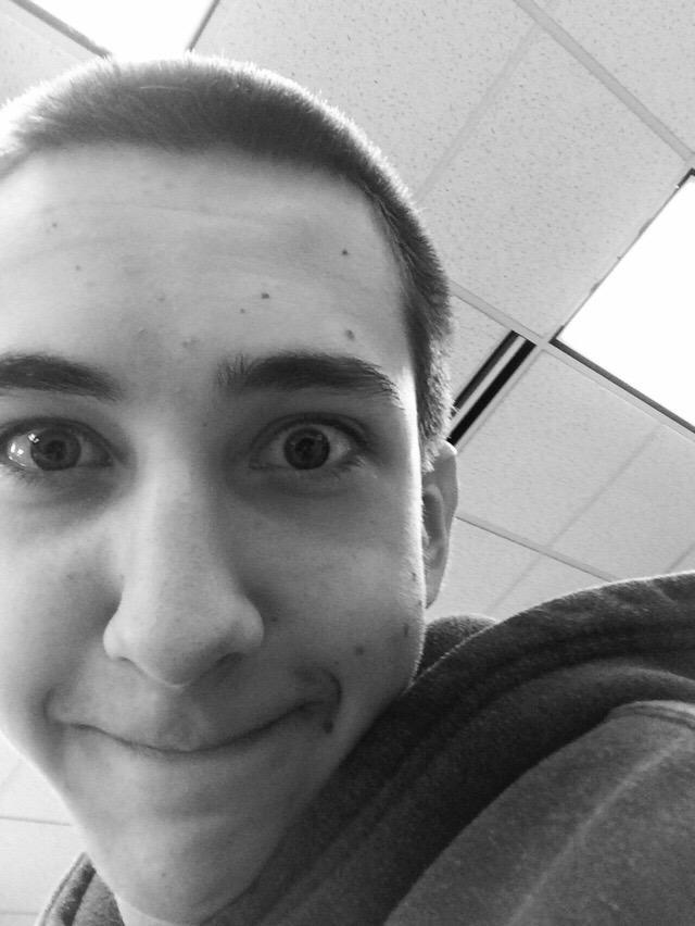 GinaWozny's tweet image. When @tlemon065 steals your phone.. #artsyphotos ?