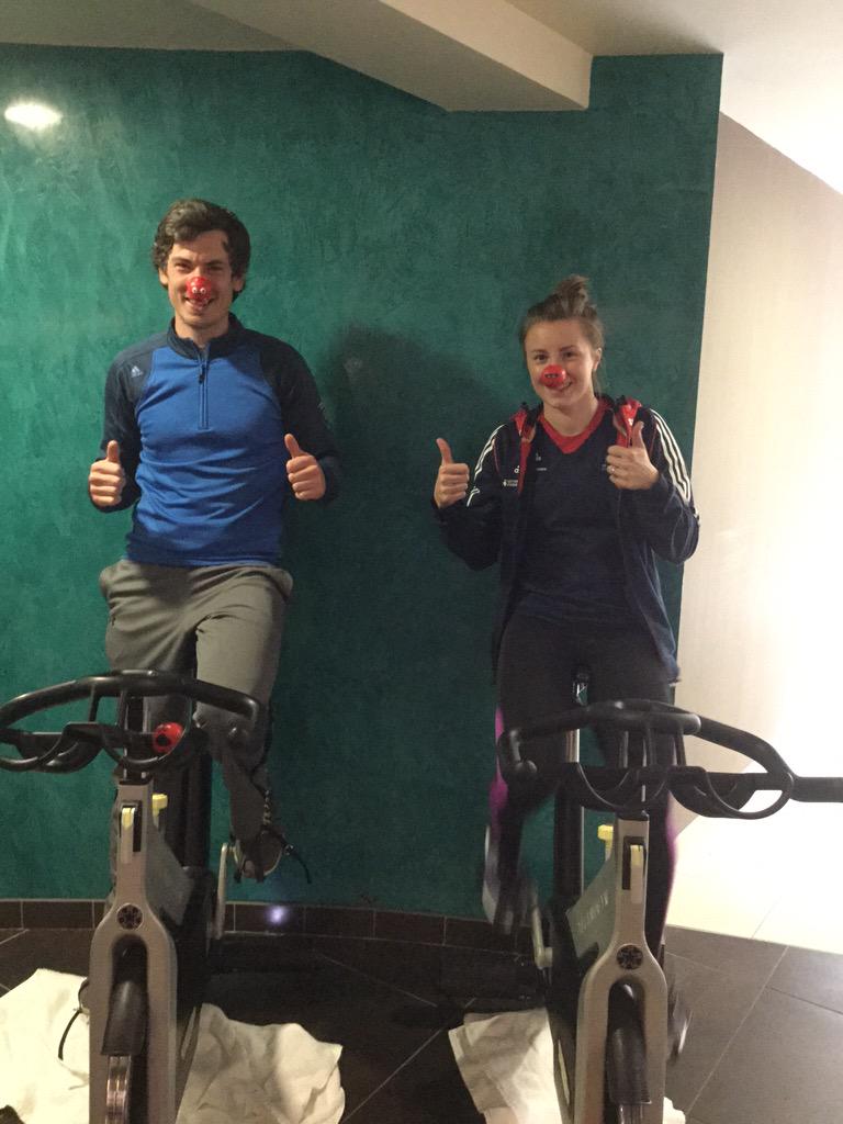 LifeatMere's tweet photo. Golf Pro @OBPGA and @VicsWilliamson Team GB! #mereathon #ComicRelief #teamgb http://t.co/HSjnQYieOU