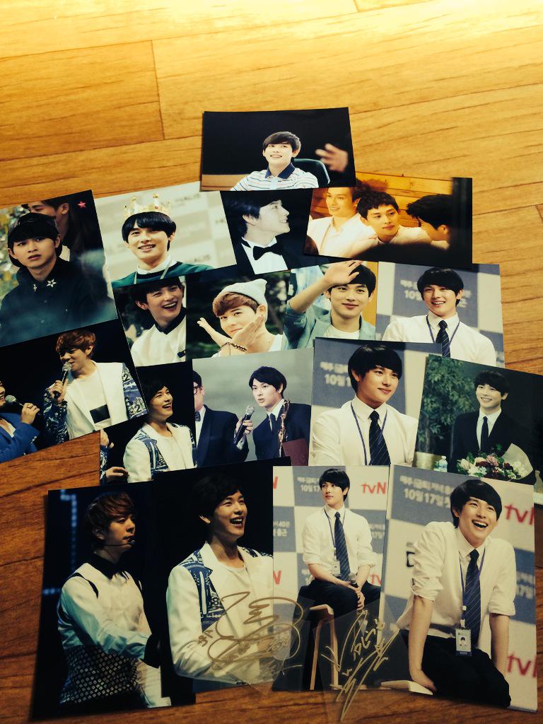 hope0735's tweet photo. @SiwanDream 월요일에 받은 특전 이제야 사진 찍어 인증해요!!! 생각보다 사진 많이 보내주셔서 감동이예요♥︎ 좋은 이벤트에 참여할 기회를 줘서 감사합니다♥︎ http://t.co/nRJjY79OhJ
