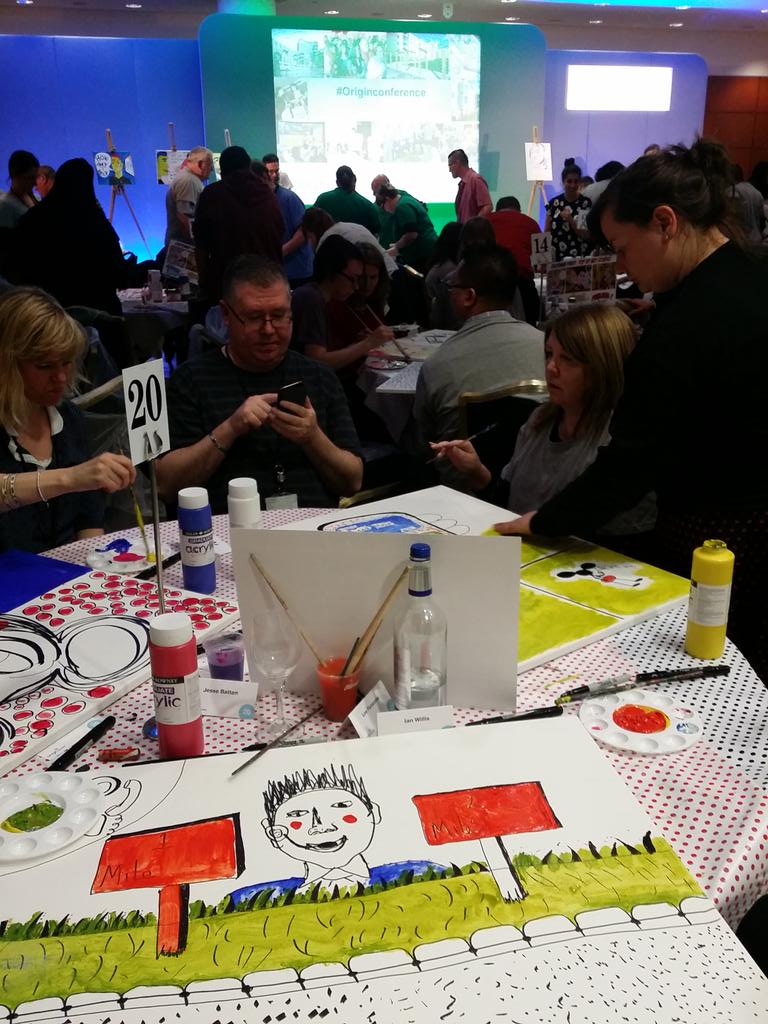 leefensome's tweet photo. Great day so far, creative painting and possitive ambitious people. Customer first! #originconference @GilmartinsLTD http://t.co/8lu61FFq5b