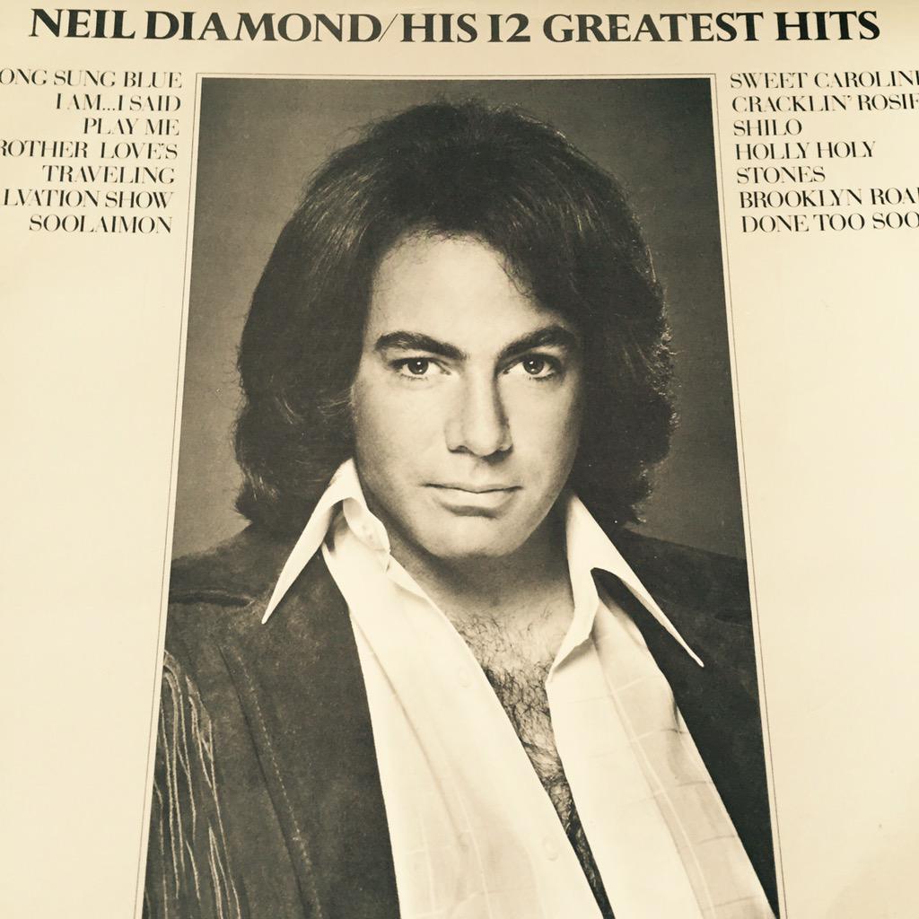 AnnevandeVegte's tweet photo. #vinyl friday! Neil Young staat erop momenteel. Nieuwste aankopen gedaan bij @nomadevintage , top! http://t.co/TxKA8lWMiv