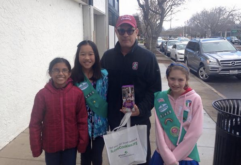 Tom Hanks Loads Up on Girl Scout Cookies Tom Hanks Loads Up on Girl Scout Cookies