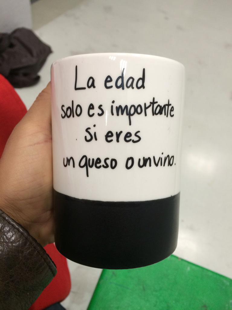 Uno trata de ser ese apoyo que en su momento deseo tener en su vida 💛 y  después de sobrellevar la depresión y ansiedad con la guía de psicólogo y  trabajadora social,, image size:768x1024