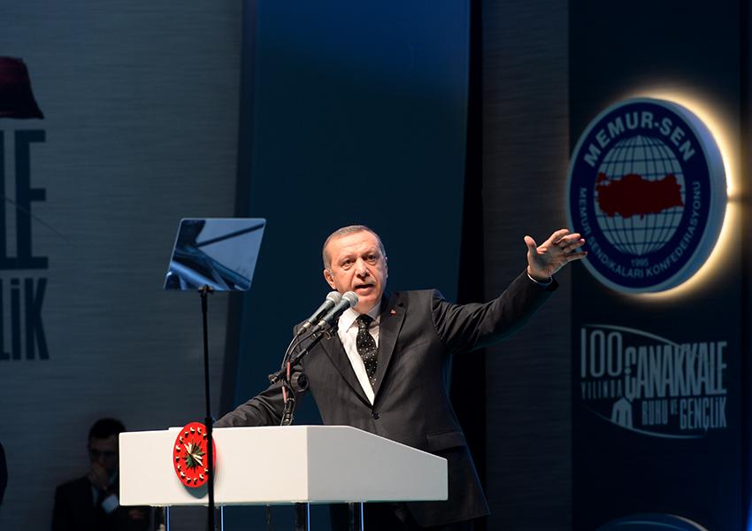 aslandegirmenci's tweet photo. Misafirse Dokunulmaz Diyen Töreme Sor Beni... 
#YenidenÇanakkaleRuhu http://t.co/RGpPRA0J8s