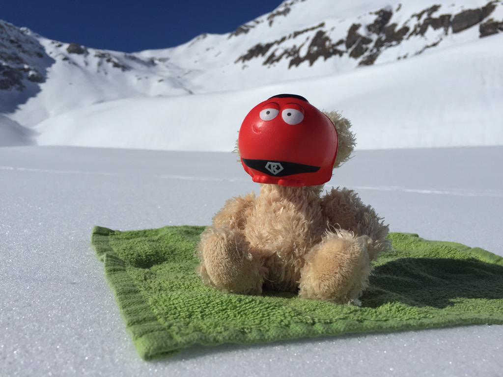 johnbrunofit's tweet photo. Hi @BrunoTanya Jb Teddy on tour celebrating @rednoseday #makeyourfacefunnyformoney with a little #FaceYoga http://t.co/BVcsej9MDi