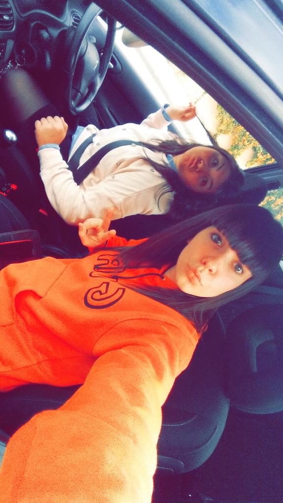 Maria96mdm's tweet image. 😗😗😗😗