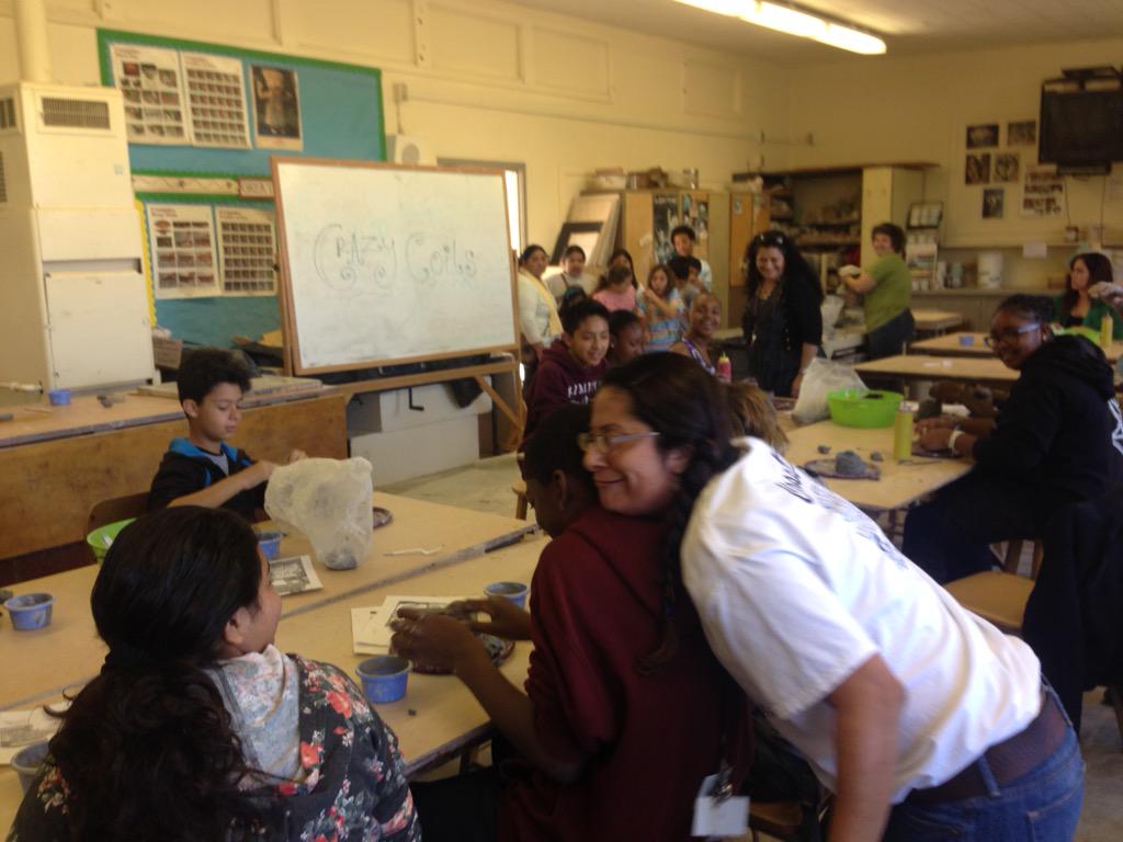 marktwainms's tweet photo. Grand View ES 5th graders visit the school and they meet their former classmates! http://t.co/4S2VuvHxc6
