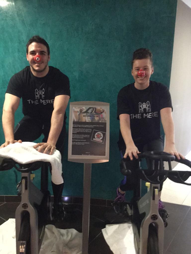LifeatMere's tweet photo. Concierge Jose & Reservations Becky take on the @comicrelief #mereathon #ComicRelief http://t.co/XA6koAmIx6