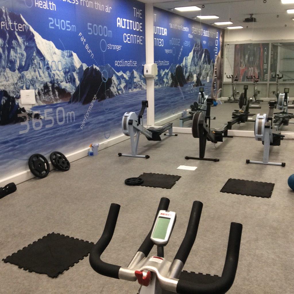 TheAltitudeGym's tweet photo. Altitude class 2moro @ 08:30 just 2moro. Hope to c u all there#TrainAboveTheRest #EarlyFun @HopperCarey @annettec26 http://t.co/0XsLgrPc9Q