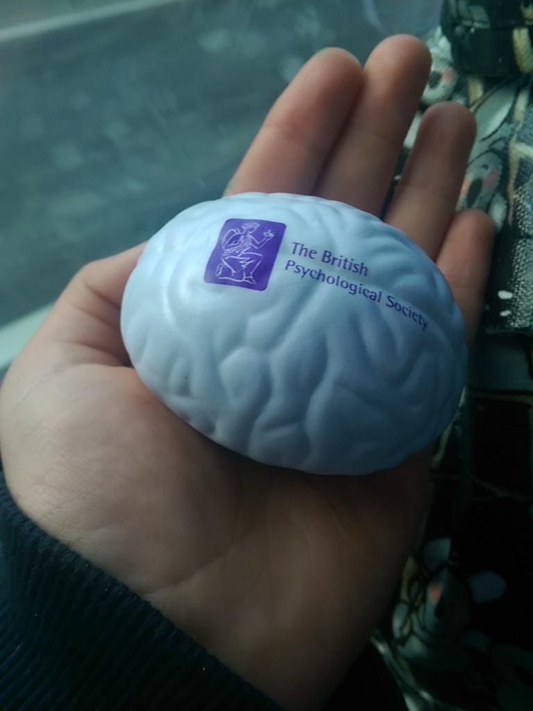 f7fb3f249131433's tweet photo. @waleschemistry such a good day omg :D http://t.co/dyBdgBRHKf
