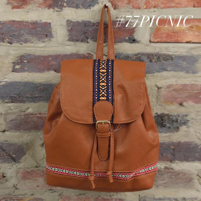 sevensevenco's tweet photo. El morral #77MustHave para #EstereoPicnic2015 ven a #SevenSeven por el tuyo http://t.co/xnMPrsqweE