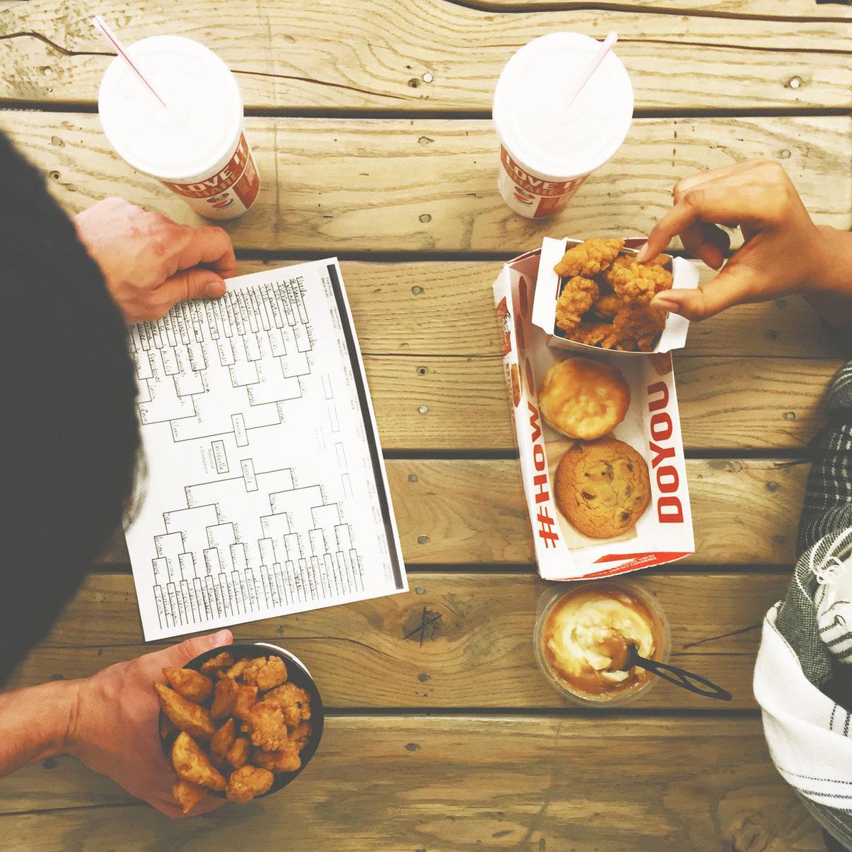kfc's tweet photo. If nothing else, I can use my bracket as a napkin. #Hoops http://t.co/iqqTmgS9Uh