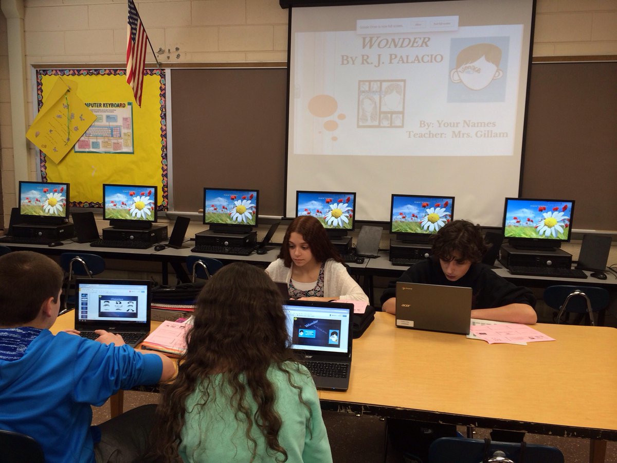 JeGillam1's tweet photo. PC Apps Ss + Chromebooks + Collaborating + Wonder Google Slide Presentations = Actively Learning!#bmsdld@BernerChiefs http://t.co/x2VWpMaRRS