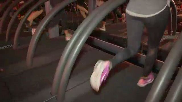 NY1's tweet photo. .@kshaughnessy2 has five tips for starting and maintaining an exercise routine. http://t.co/ZMyIlKJfsI #HealthyLiving http://t.co/VQKg0LQgtG