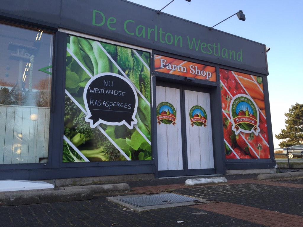 tiptopreclame's tweet photo. Morgen eerst maar eens verse kasasperges halen bij de farmshop van @Boeregoed bij @GroenRijk0174 ! #gevelreclame http://t.co/aZDgXQNJUG