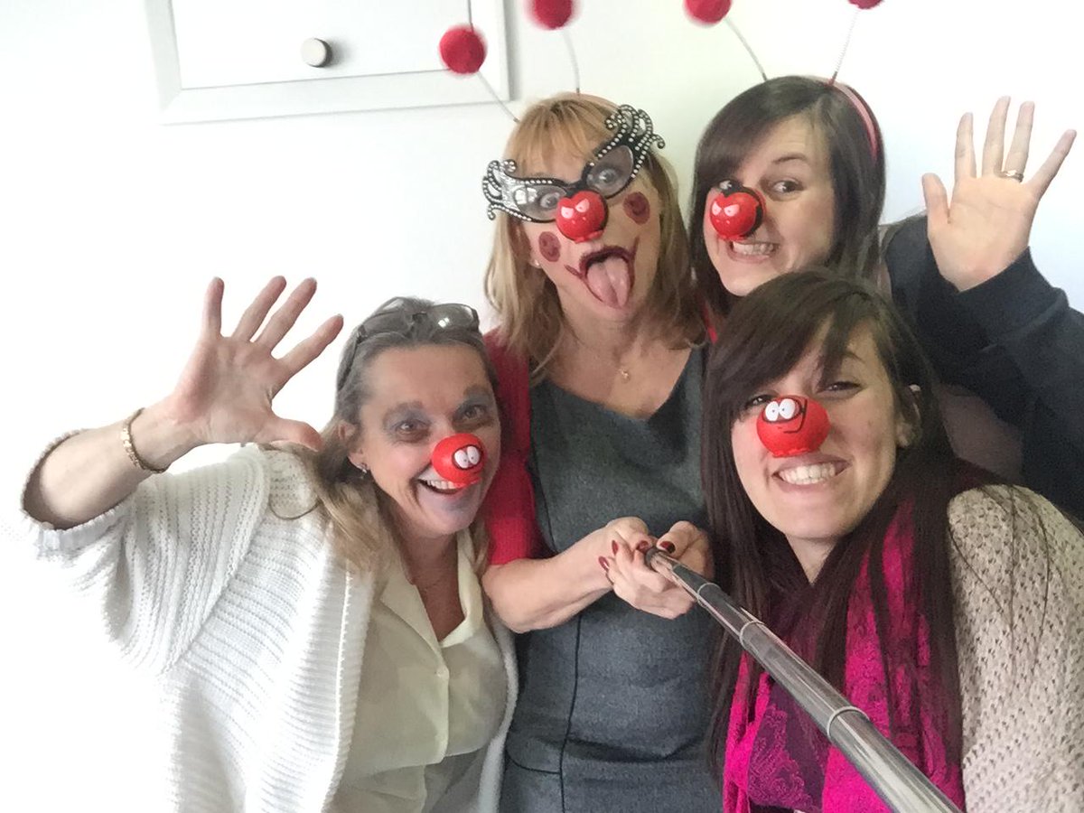 Divisions_UK's tweet photo. #HappyRedNoseDay @BuildingAwards @buildingnews @rednoseday from Divisions HQ http://t.co/a1n3Lp4Oas