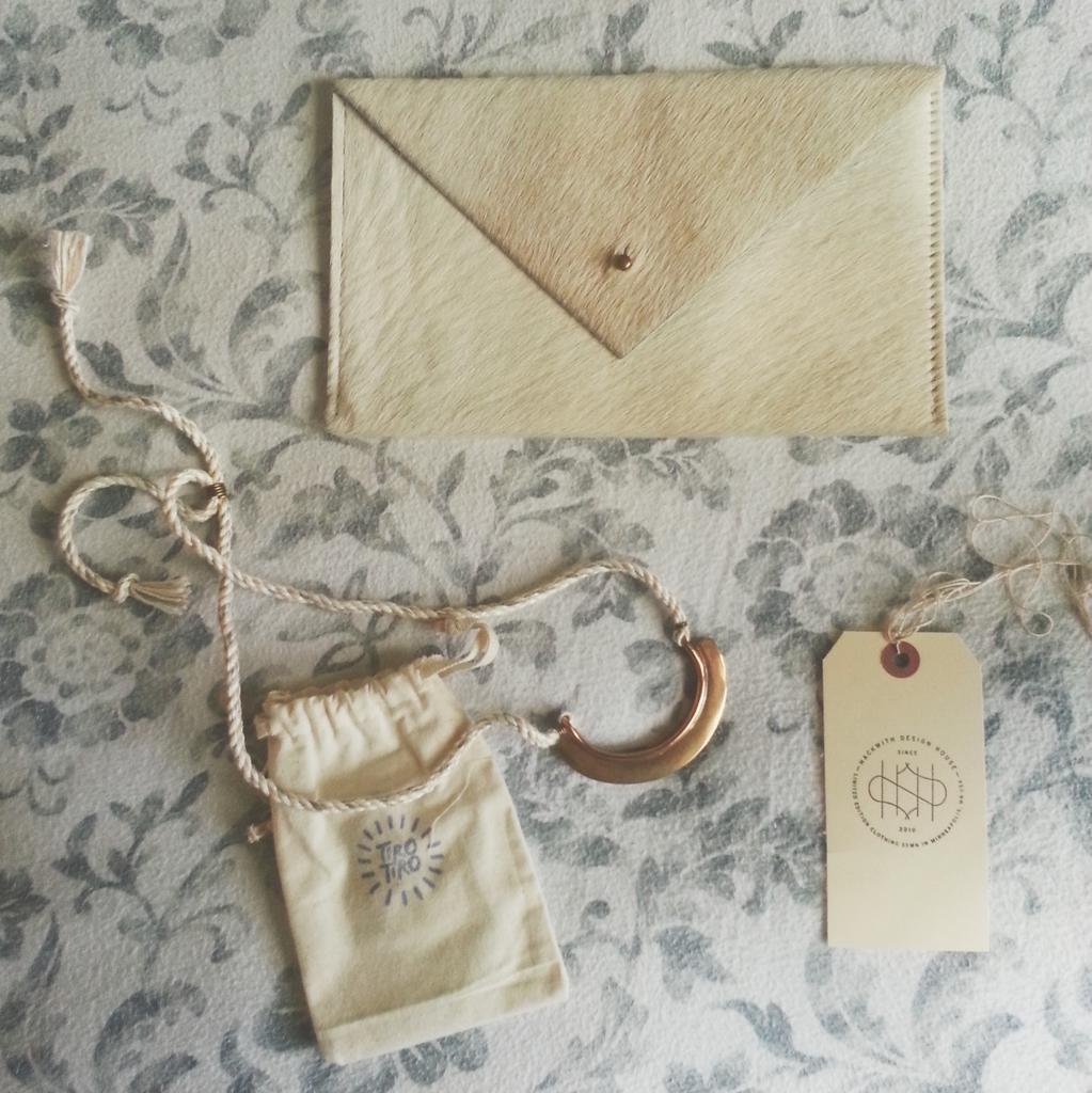 accordingtoAW's tweet image. My @hackwithdesign package arrived in the mail! Pretty neutrals and a splash of bronze.