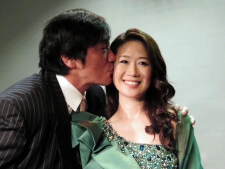Yoshihiro Takayama A Twitter Kakutolog みずき舞 夫の小橋建太からキスの激励 Http T Co E95myf2sht 小橋が得意技のマシンガンチョップならぬ マシンガンキス で6回も口づけした Http T Co Rhlrtrfn 俺様がイベントの時に言ったからかな Yoshihiro Takayama A Twitter Kakutolog みずき舞 夫の小橋建太からキスの激励 Http T Co E95myf2sht 小橋が得意技のマシンガンチョップならぬ マシンガンキス で6回も口づけした Http T Co Rhlrtrfn 俺様がイベントの時に言ったからかな