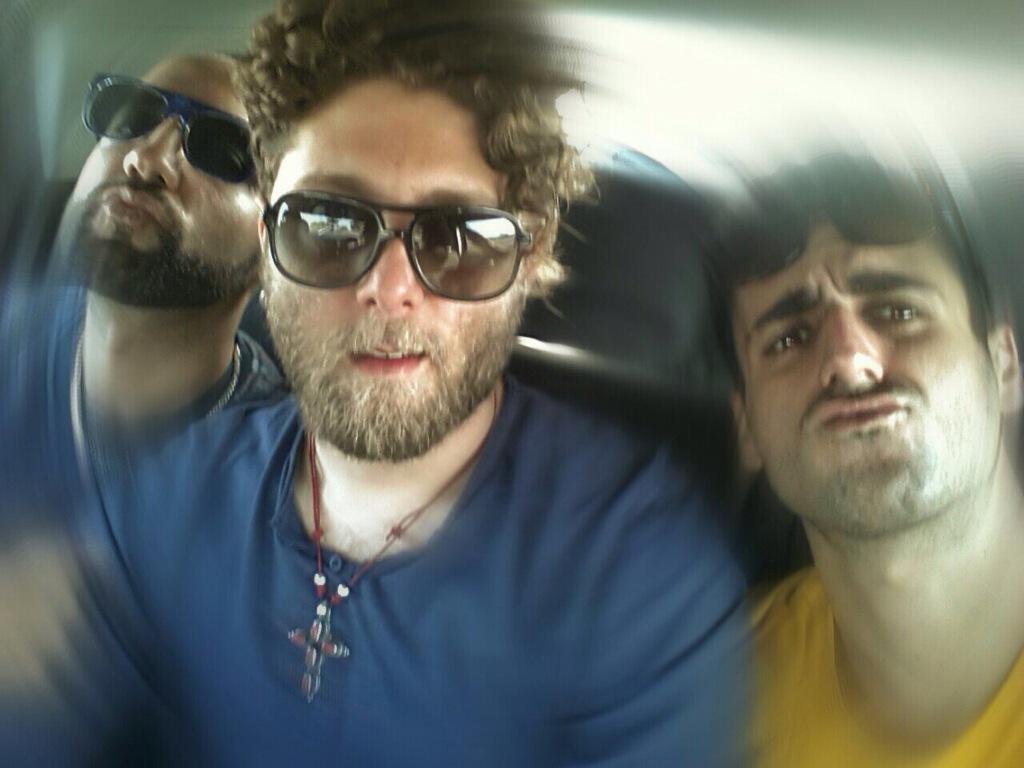 malokosoto's tweet photo. Ya estamos en Huelva @hippytano @malokosoto @Mushogitano @currodelvaca http://t.co/eLTrNiKrj7