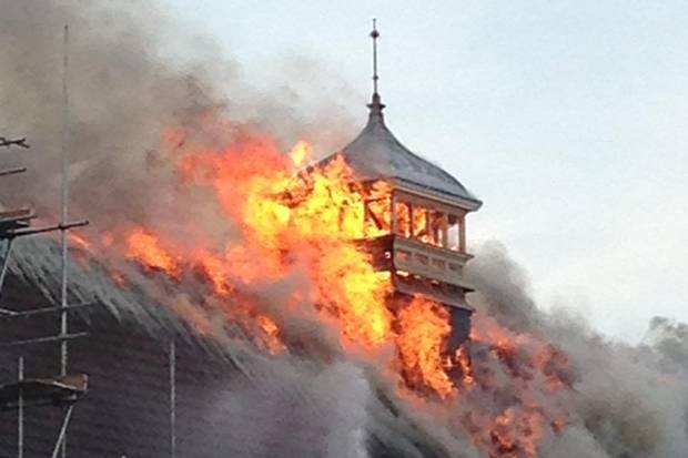 standardnews's tweet image. More than 60 firefighters are tackling a massive fire at the Battersea Arts Centre bit.ly/1Dfyl3K