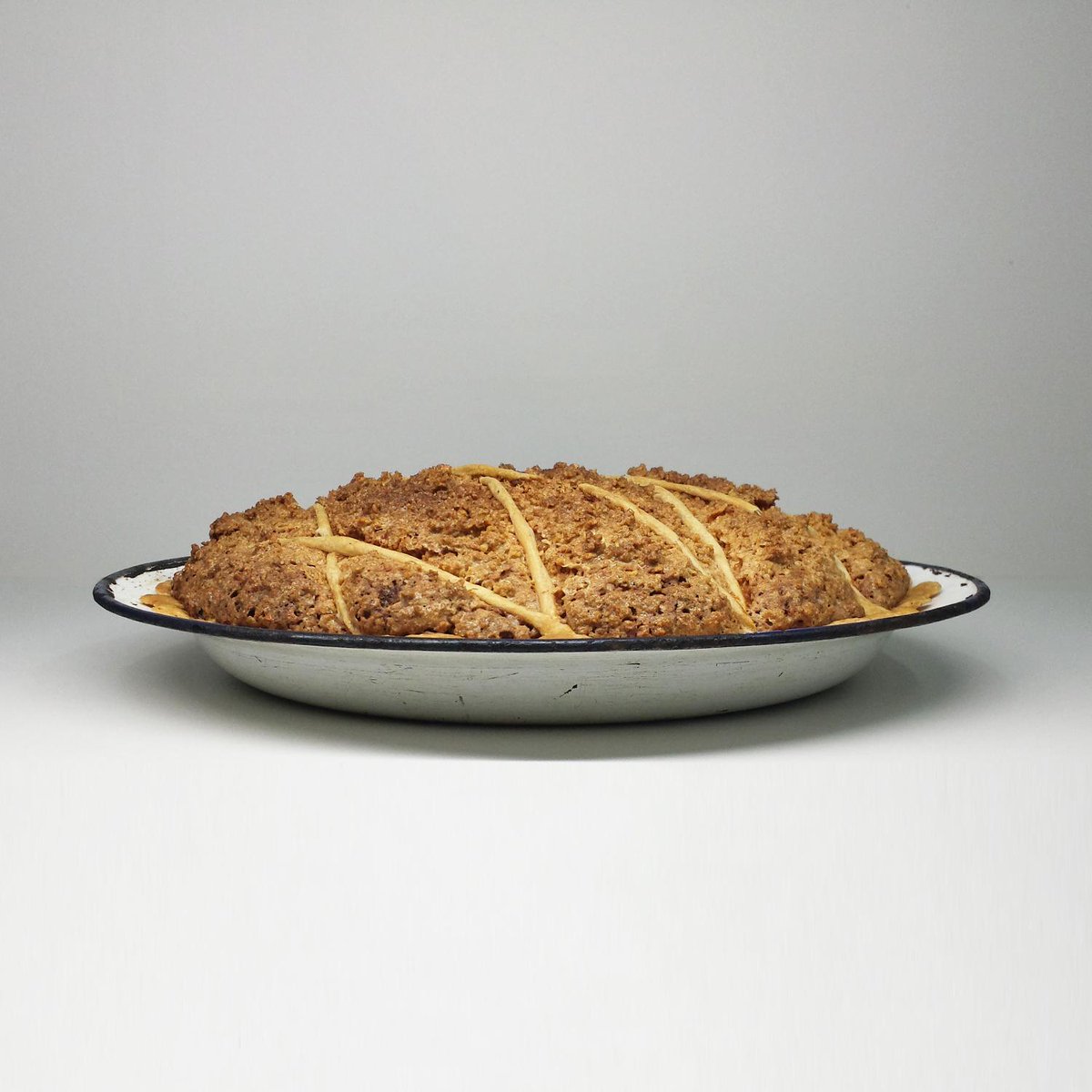 Para onde irá esta Torta Real? Hoxe ás 22.00 non vos perdades <a href="/luartvg/">Luar TVG</a> #TortaReal #ReceitaTradicional