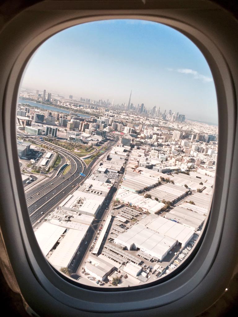 holt_fred's tweet photo. BettinaHollings &amp; @rachelhunterx thx for the nice plane/bus chat on beauty, food and district cooling! Enjoy Dubai. http://t.co/0yLSpxpZXW