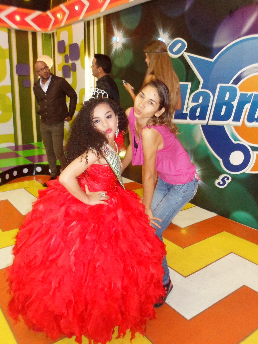 ASTRID CASTILLO (@astrid_labeba1) on Twitter photo 
