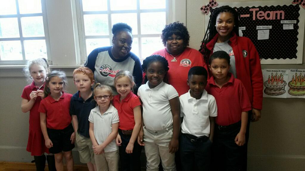 AISTinButlerCo's tweet photo. @AISTinButlerCo members celebrate #DayoftheA #ACWeek2015 #americorpsweek @ServeAlabama http://t.co/Q2LAx5j6ur