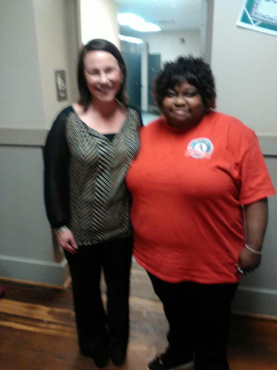 AISTinButlerCo's tweet photo. @AISTinButlerCo members celebrate #DayoftheA #ACWeek2015 #americorpsweek @ServeAlabama http://t.co/Q2LAx5j6ur