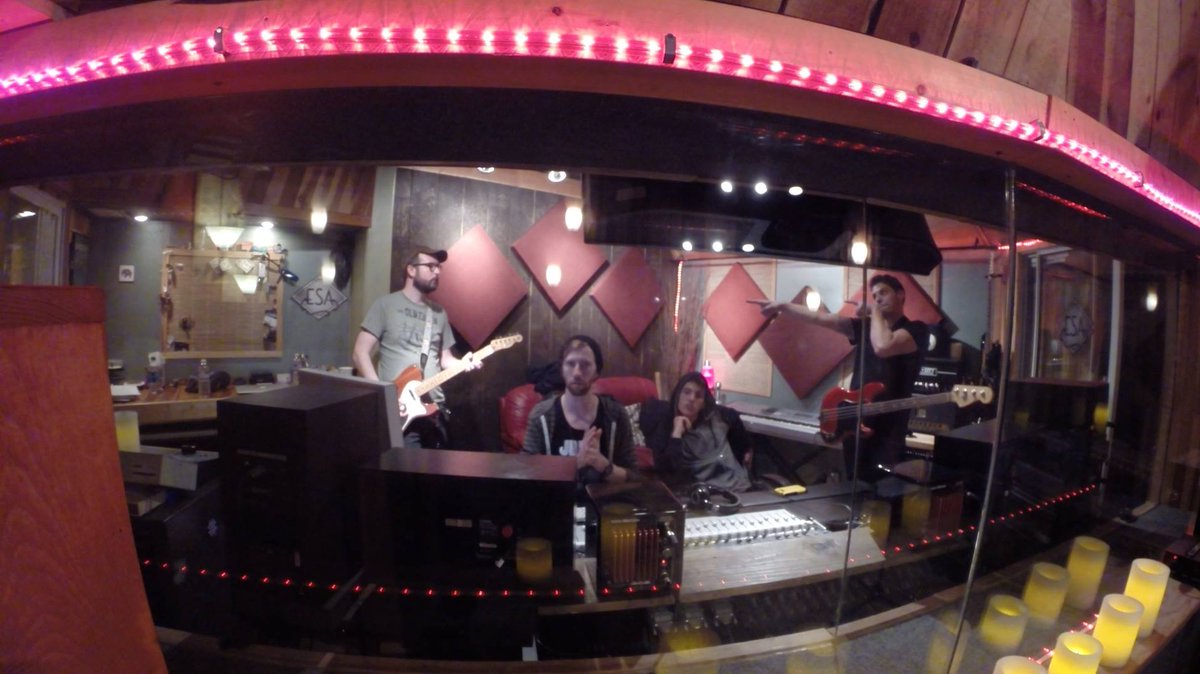 musicandpost's tweet photo. #ESAudio #RecordingStudio in #LosAngeles, #CA Enjoyed havin' the #Band the #EvilExes in "#Studio A" earlier this Wk:) http://t.co/ttXsXPXMq3