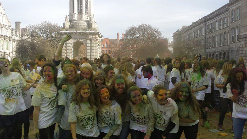 #Holi Festival fun at Trinity with <a href="/TrinityIndSoc/">Trinity Indian Soc</a>
