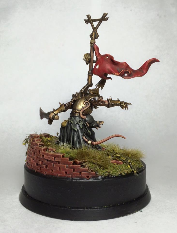 キット付属のベースでは飽き足らず、より大きなベースでミニチュアに