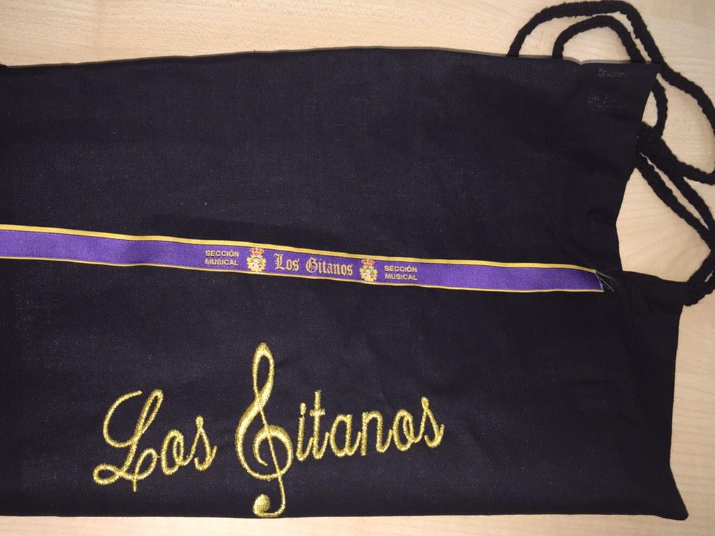 LosGitanosSM's tweet photo. ¿Aún no has participado en el sorteo de esta mochila y la pulsera? ¡Haz RT y síguenos, podrá ser tuya! http://t.co/TPcRdCJGy4