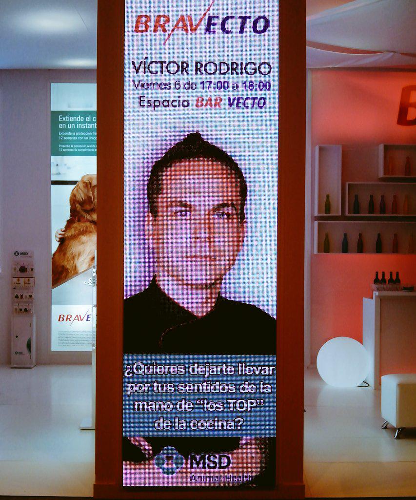 acausapie's tweet photo. Hoy en @feriaPropet tenemos a @victortopchef a las 17 en el #BarVecto #CongresoAMVAC2015 http://t.co/XvvA8nvKfR