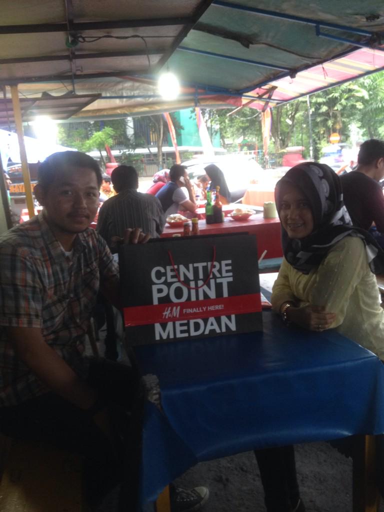 h&amp;m finally open here #hmmedan on march 7th at 10am... @kissfmmedan <a href="/hmindonesia_/">H&M Indonesia</a> at centre point mall