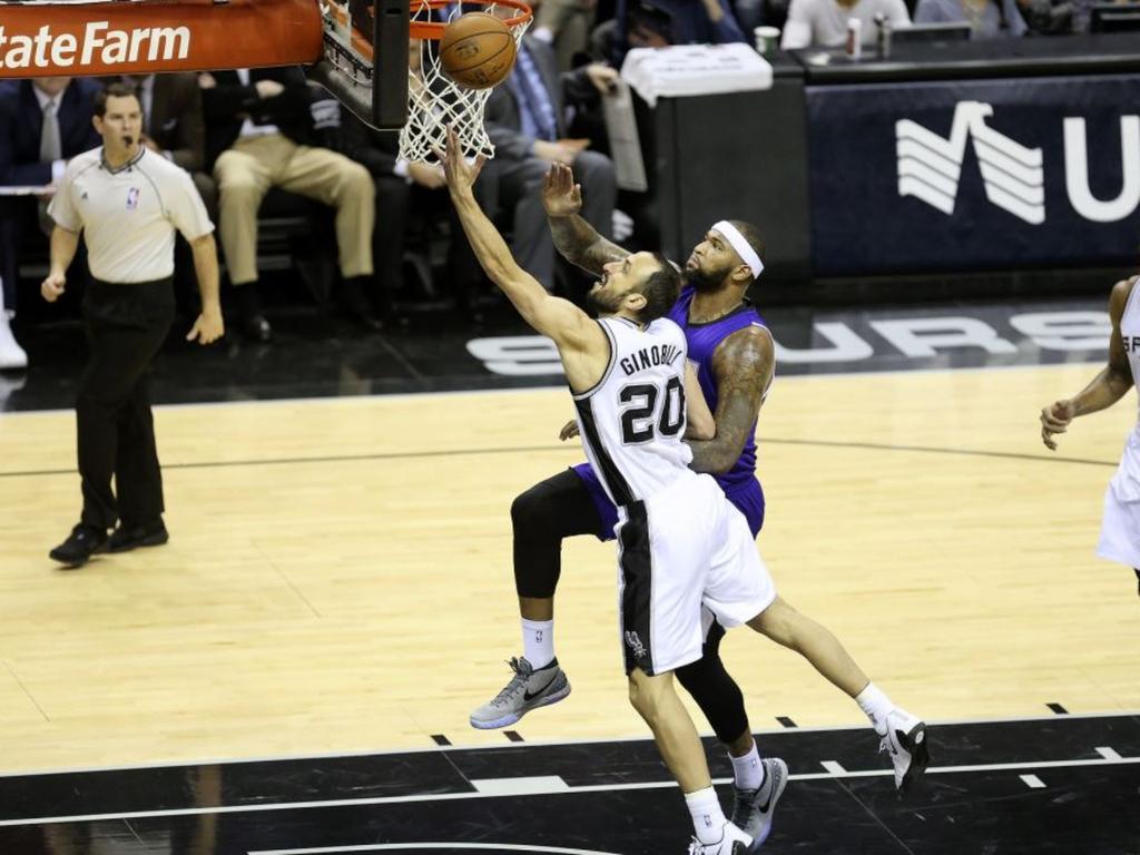 InfoManu's tweet photo. Buenos dias! Con ustedes, un tal Manu Ginobili en su último partido 》 http://t.co/FS3IkLBsX7