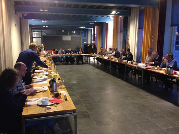 Bijzondere netwerkochtend gehad bij @BNI_TopLeadz met <a href="/minicitroen/">Theo Smits</a> als spreker #bni #mannendag