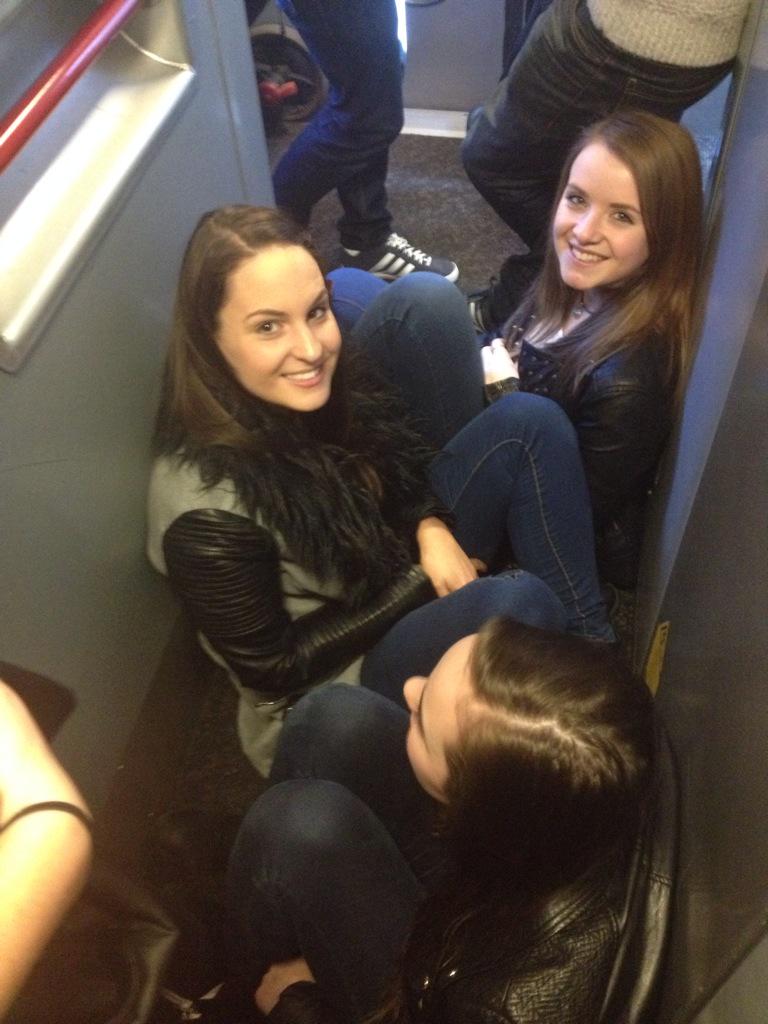 lauras2106's tweet photo. @VirginTrains @richardbranson Our seats don't exist #coachF #whatcoachF #floorprobs Please help us 😂 http://t.co/7wofQrApRk